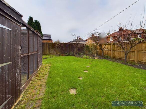 3 bed House to rent Image 8