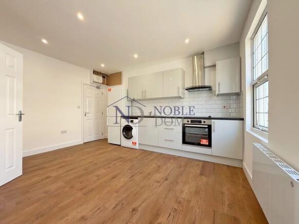 STUDIO FLAT IN HOUNSLOW