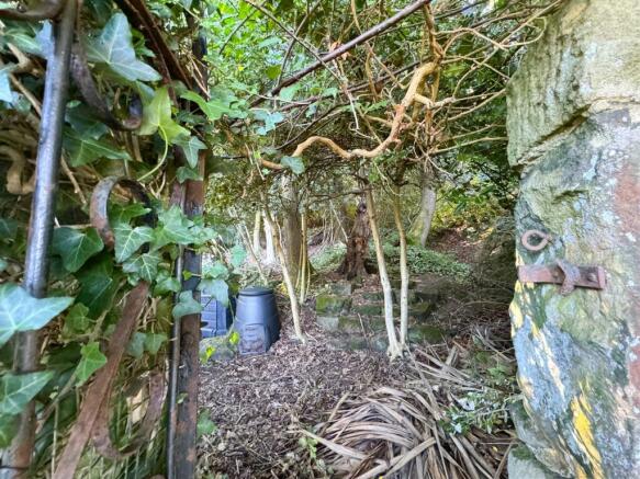 WOODLAND ENTRANCE