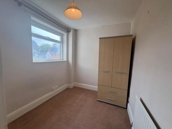 3 bed Terraced to rent Image 5