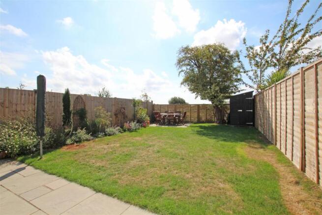 54LB - Garden 1.jpg
