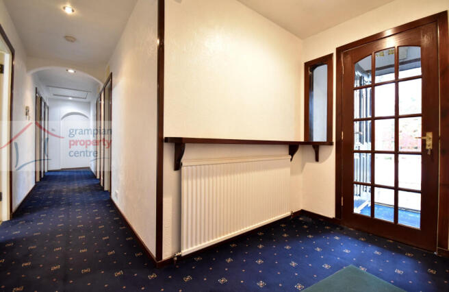 hallway .JPG