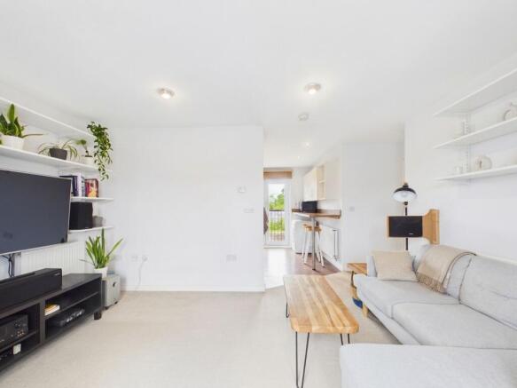 2 bed Flat for sale Image 9