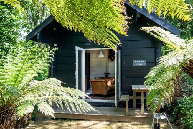 Log cabin