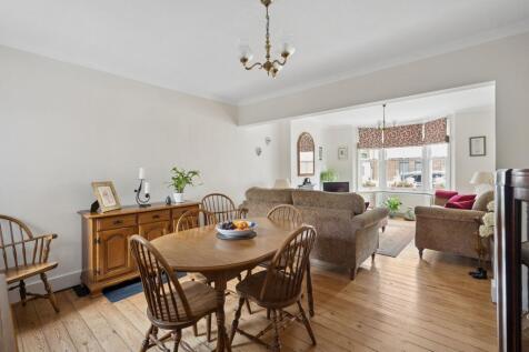 Walton Road, Bushey, WD23