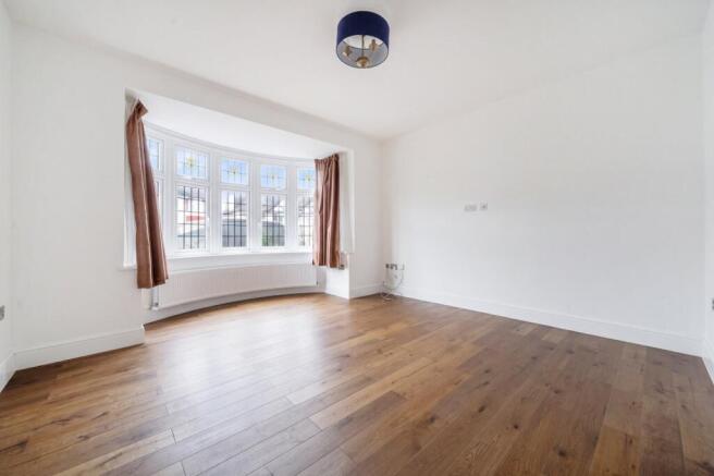 Exeter Road, Southgate, London, N14 photo 3