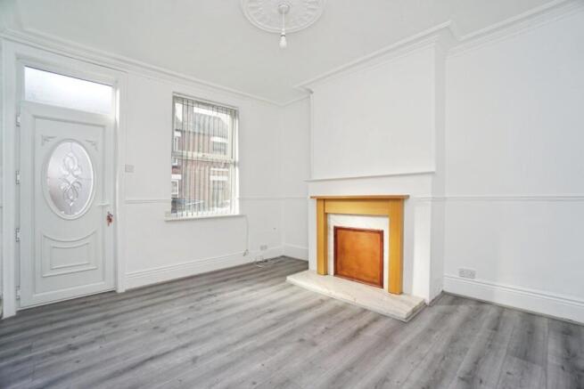 3 bed Terraced to rent Image 4