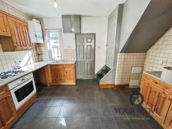 3 bed Terraced to rent Image 6