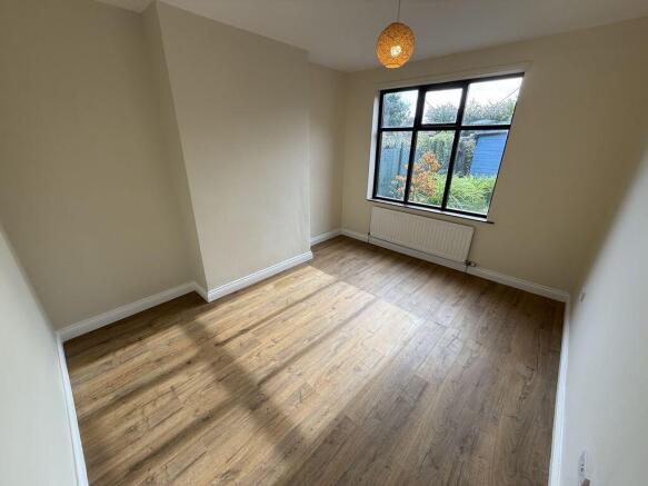 2 bed Bungalow to rent Image 4