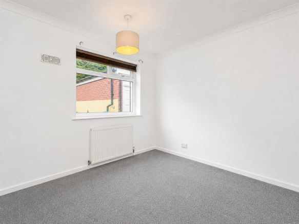 2 bed Detached Bungalow for sale Image 7