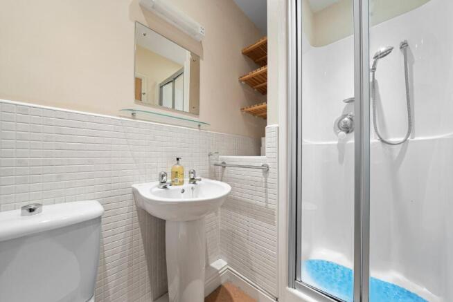 2 bed Flat for sale Image 9