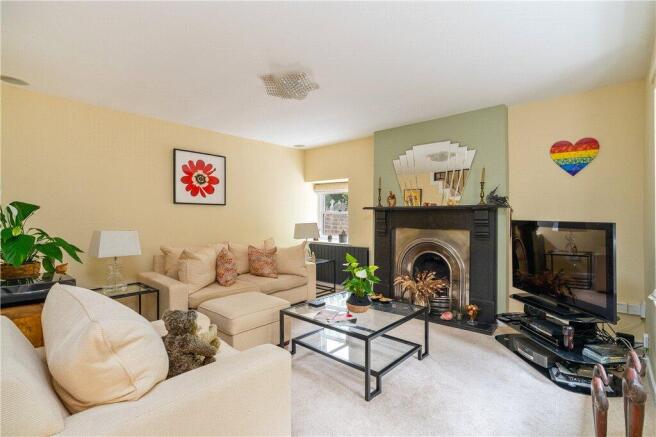 3 bed Detached for sale Image 4