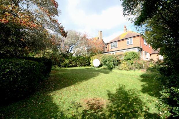 REAR GARDEN OF HSE