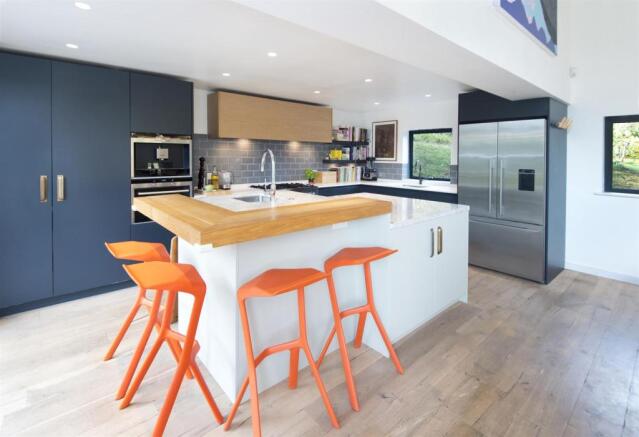 kitchen 1.jpg