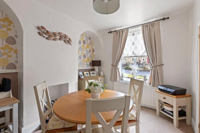 3 bed Terraced for sale Image 10