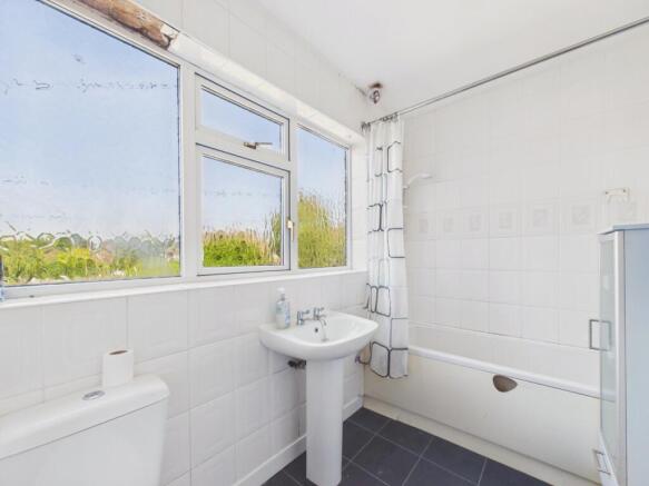 3 bed Terraced for sale Image 12