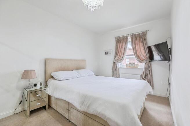 3 bed Semi-Detached for sale Image 10