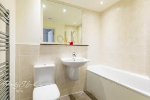 Flat 40, 215 Park View Court, Devons Road, London E3 3AN