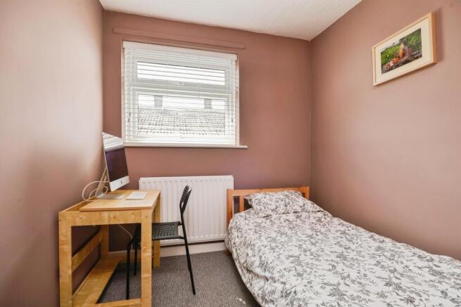 3 bed Semi-Detached for sale Image 12