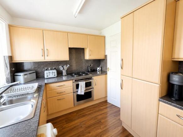 3 bed Detached Bungalow for sale Image 7