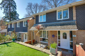 16, Ash Close, Southampton SO19 5SD
