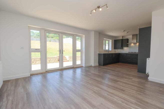 Bramley Rise, Tickenham  photo 4