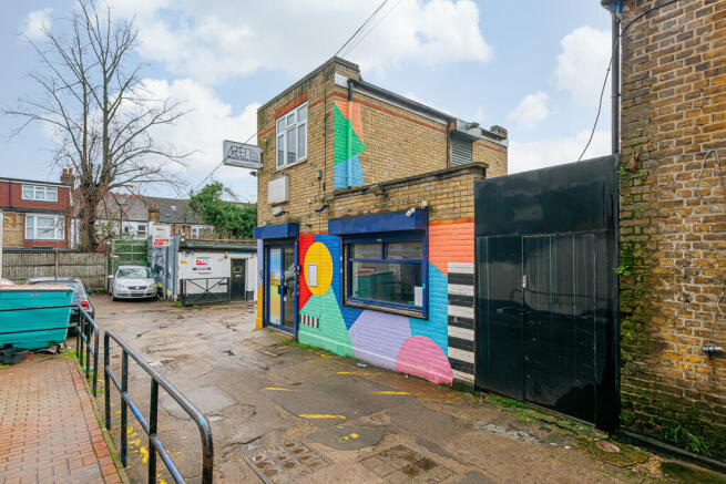 Green Lanes 310C-...