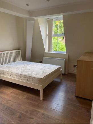 bedroom.jpg