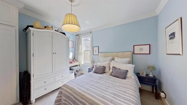 Treport-Street-Earlsfield-SW18-06252026_221754.jpg