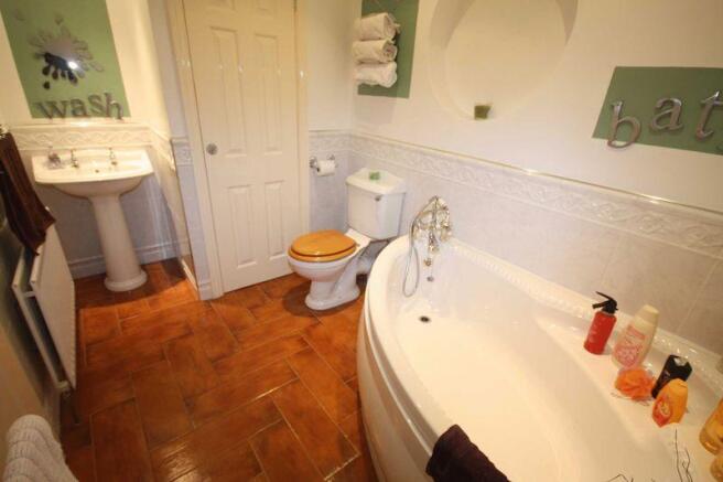 Main Bathroom