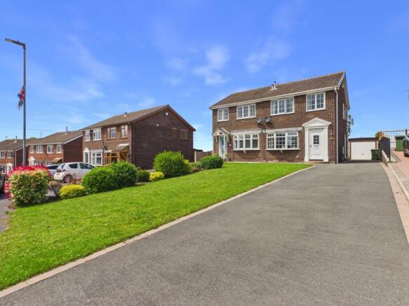 1- Rob Hammond EweMove Pontefract