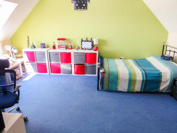 Photo 11