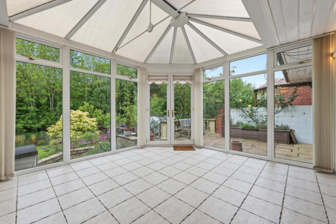 2 bed Bungalow for sale Image 8