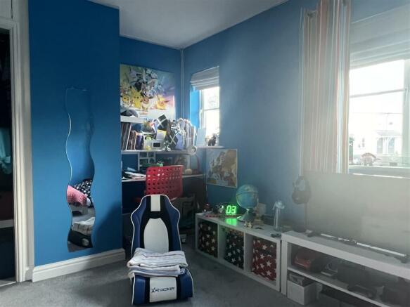 Bedroom: