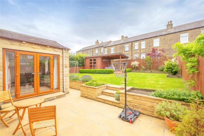 4 bed Detached for sale Image 4