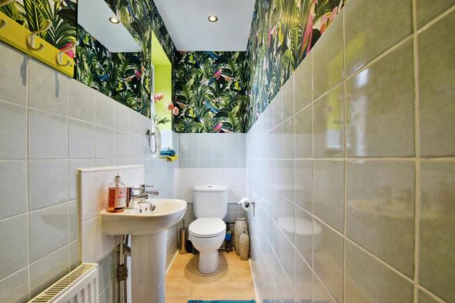Cloakroom Wc