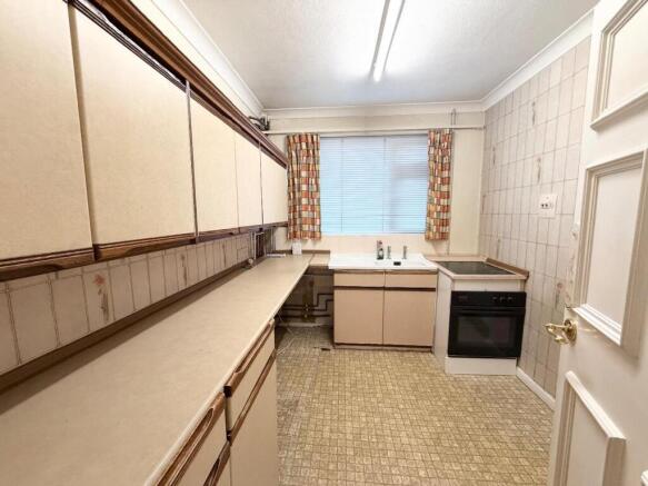 3 bed Semi-Detached for sale Image 4