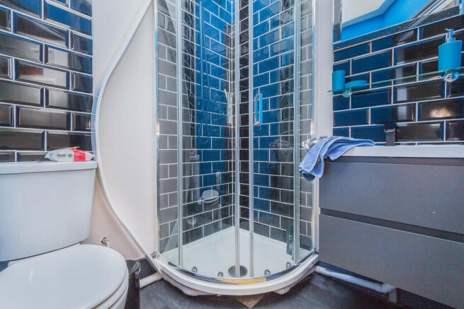Ensuite Shower Ro...