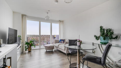 3 Carraway Street, Reading, RG1 3GE