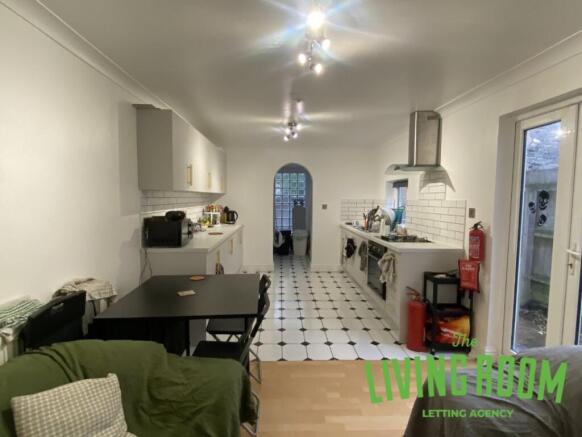 Kitchen 1