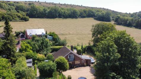 Westbury Road, Edington, BA13