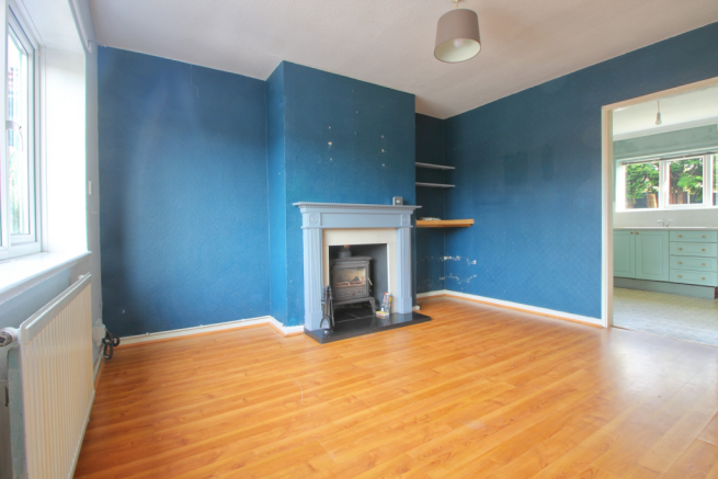Lounge & Kitchen