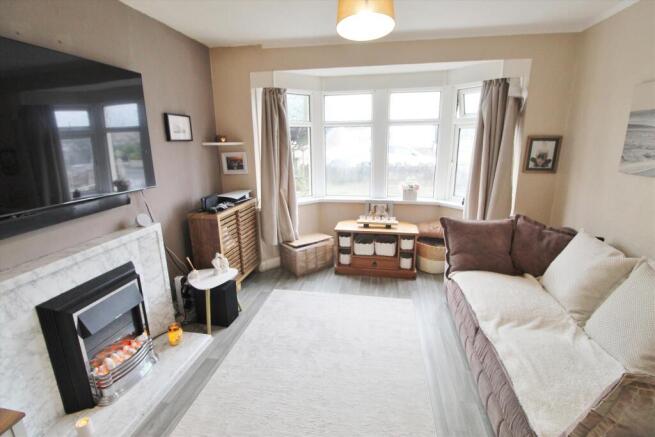 Hillmount Avenue Lou