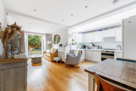 Birkbeck Grove, London