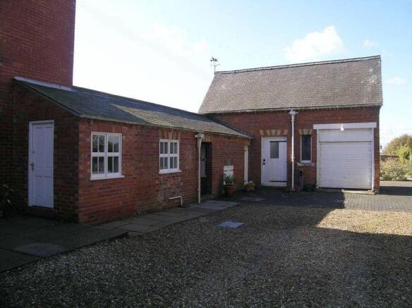 Coach house