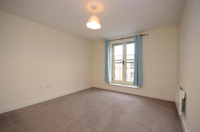 2 bed Flat to rent Image 6