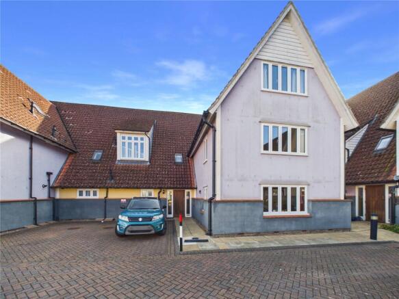 1-bed flat on Meadow Lane, Sudbury, Suffolk, CO10, £100,000
