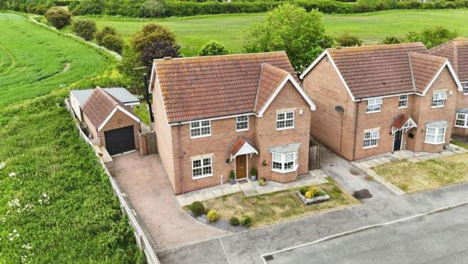 Thorn Fields, Thorngumbald, Hull, HU12 9UJ photo 4