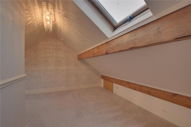 3 bed Semi-Detached for sale Image 9