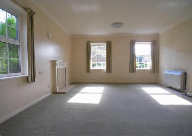 Large, sunny room